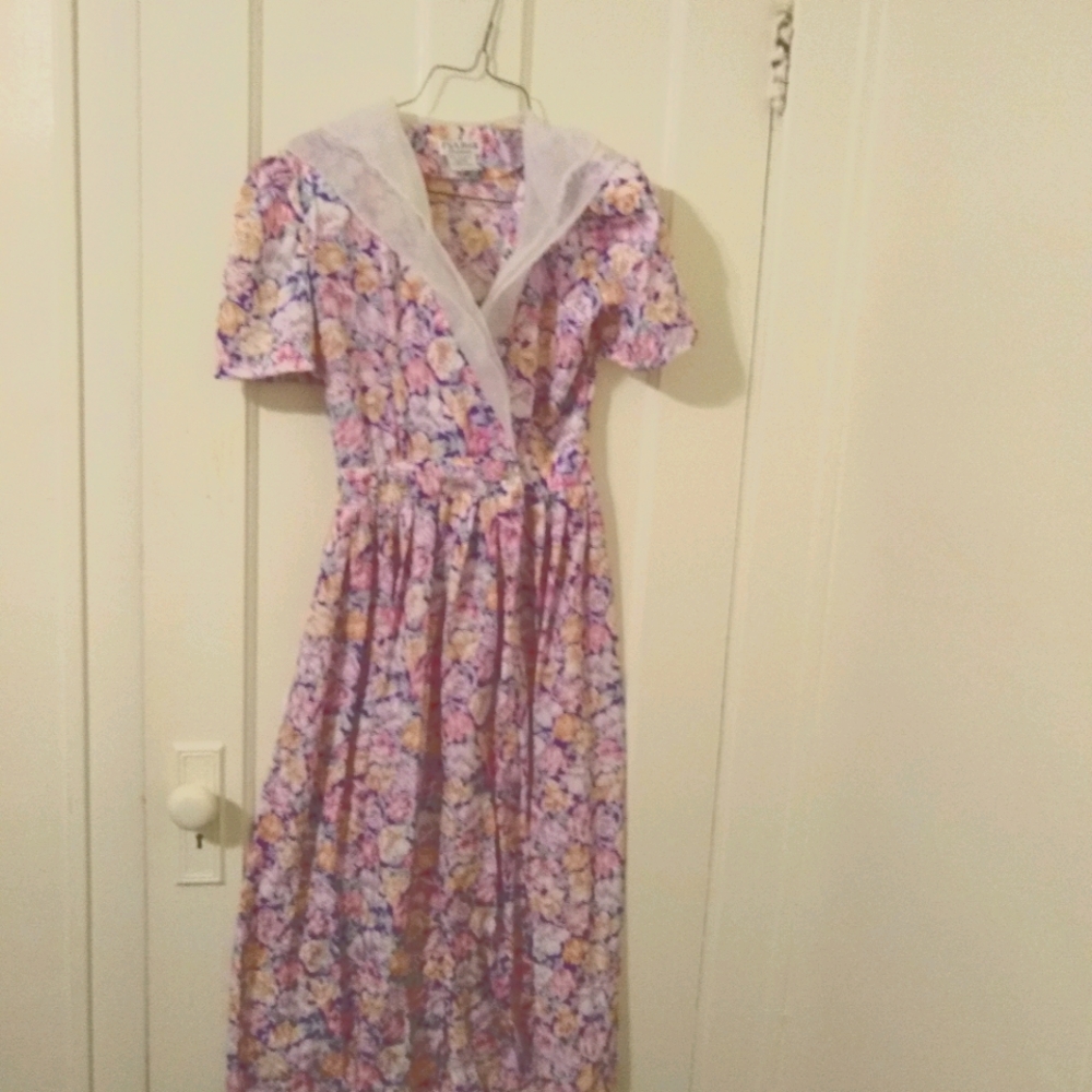 Vintage Floral Jos .A. Bank Clothiers Dress